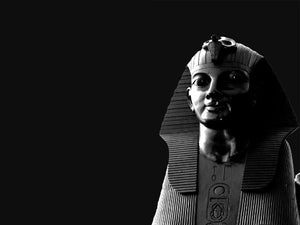 free-egyptian-sarcophagus_Google-Slides-theme