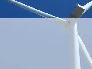 free-eolic-wind-turbine-powerpoint-background