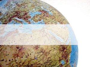 free-world-globe-Google-Slides-theme